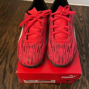 Puma indoor soccer shoes